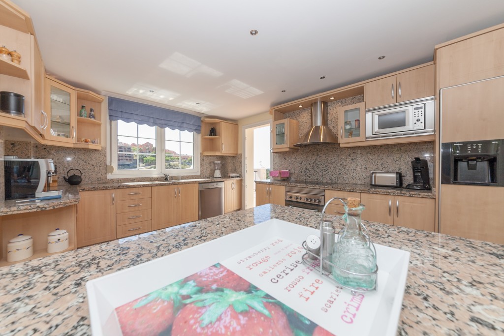 Kitchen detail Elviria Sea View Villa-6