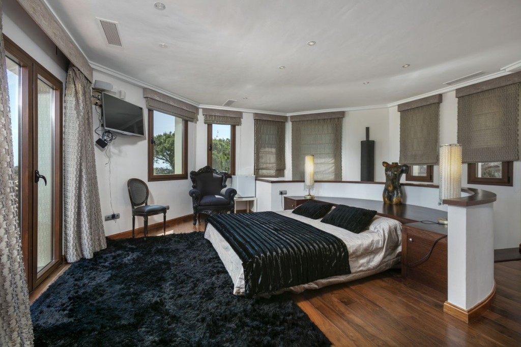 7-aa4cc561180b369757c0bb4af9886cd3