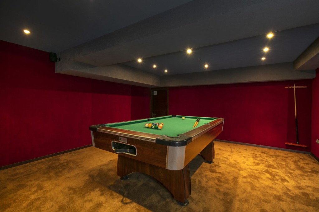 9-467d0cee5b725f3ef65f102a0c2e69c0