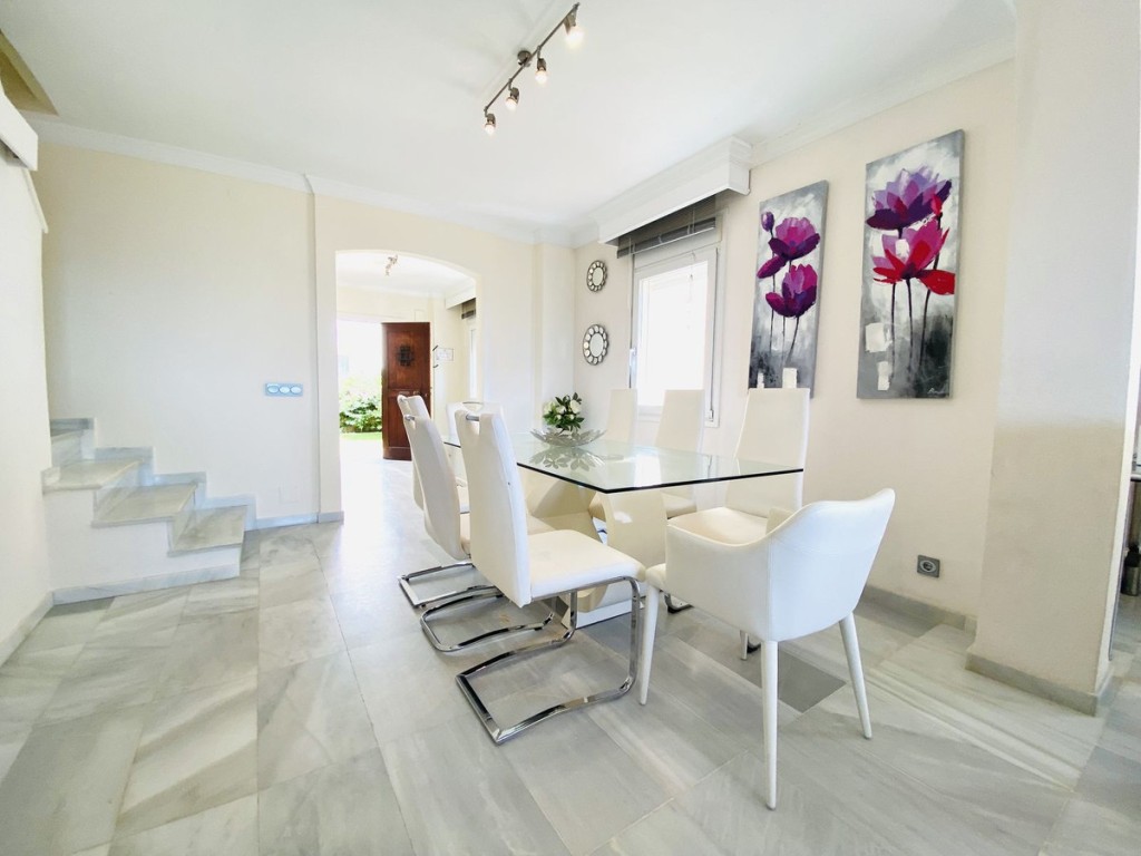 8-e64a9055bba3e77ac8aca3b893cdf826