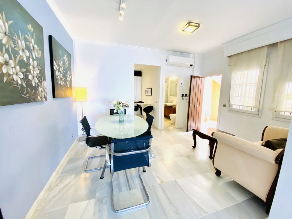 12-53013098fcab6c38b1379cd33298e050