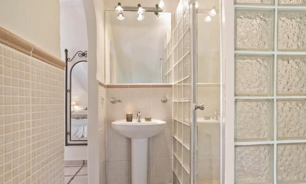 20-d1f7658cbe4ba6cd8666fec30fba80ad