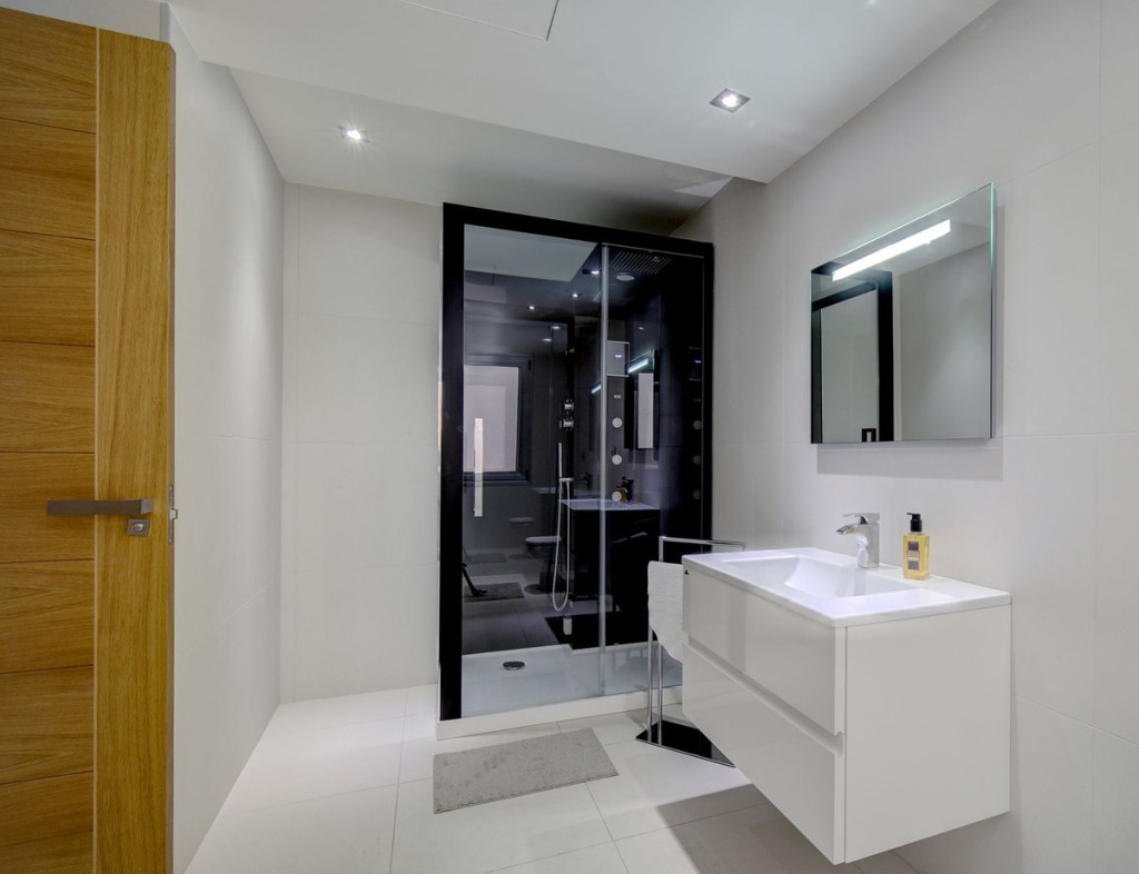 31-5e8b9eb86a2d455eeaf43a7bbf3ccd12