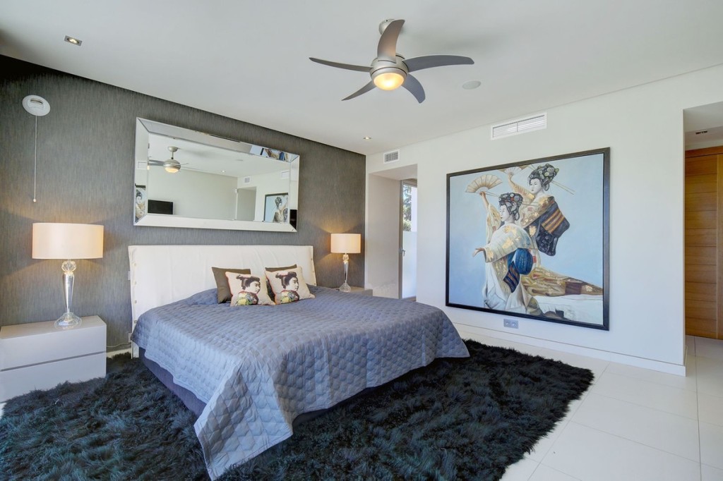 8-e64a9055bba3e77ac8aca3b893cdf826_inPixio