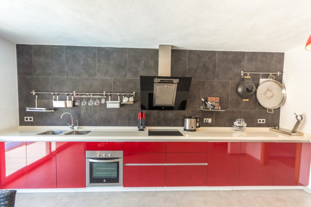 32-e7f90ea5feef5e01d64d74d6b6d8a834