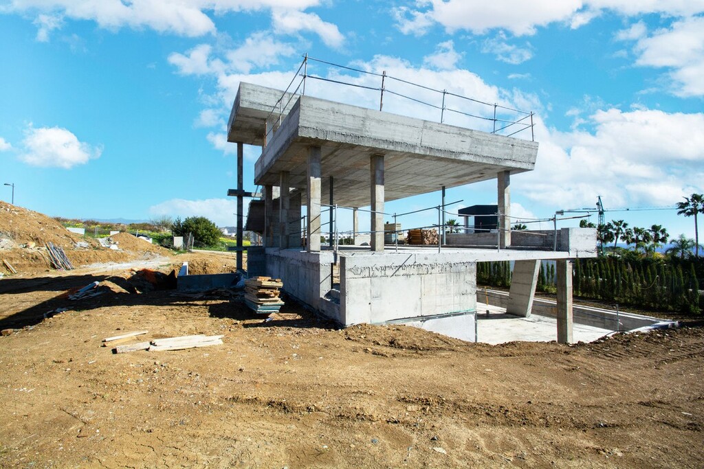 10-bb915d1cb19341576dcdc994b81ab9c5