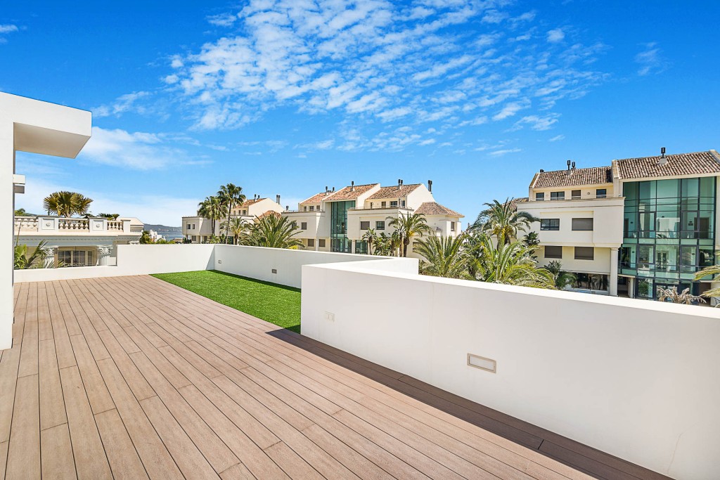 Golden Mile Marbella new build villa-19