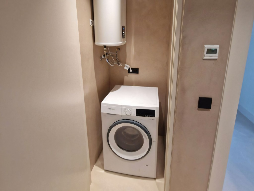 24-613bbc26f32d7013d348ef202dd30a43_inPixio