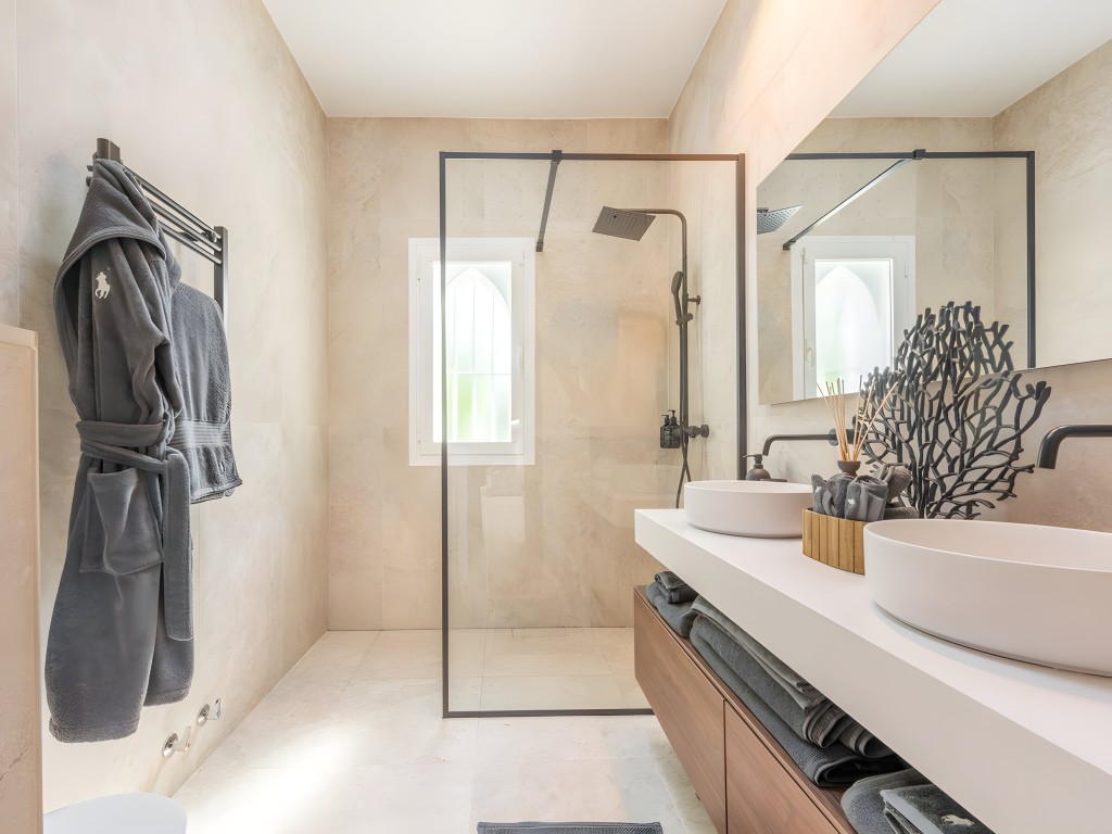 Oasis Club, Golden Mile Marbella (12)