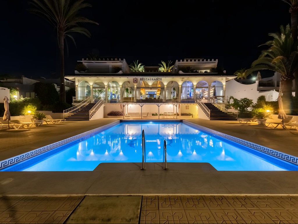 Oasis Club, Golden Mile Marbella (28)