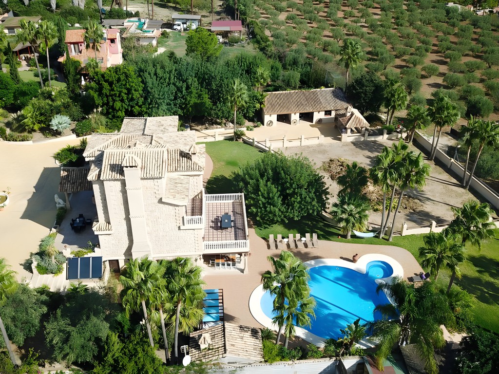 Country Mansion Alhauring de La Torre (4)