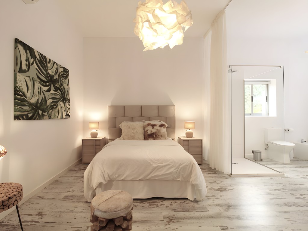 Villa for sale in Atalaya, Estepona (17)