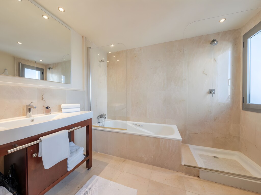 3 bedroom penthouse in Acosta, Los Famingos (11)