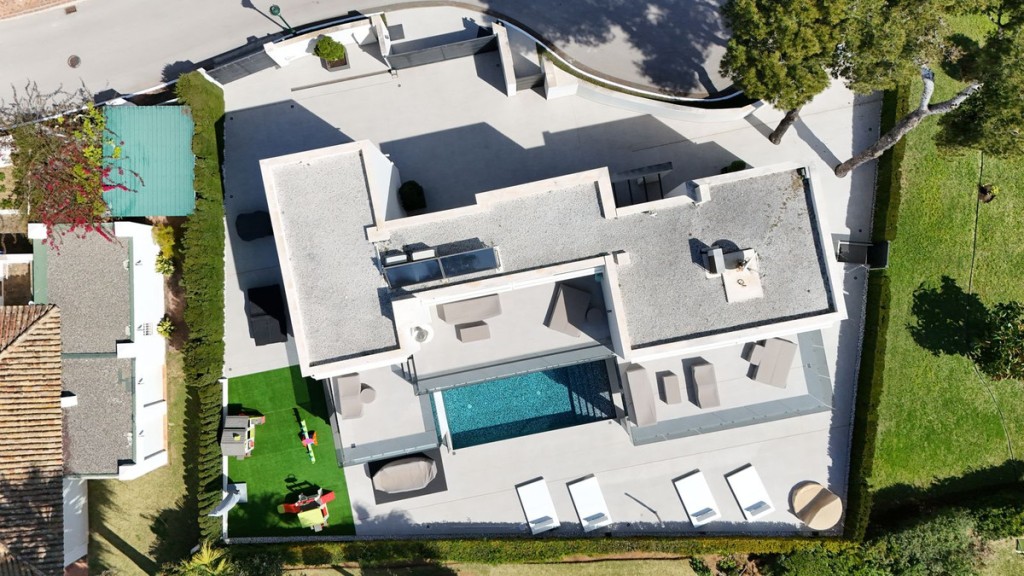 Los Monteros 4 bedroom villa for sale (3)