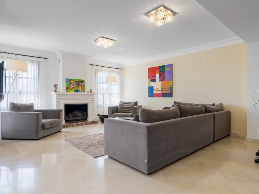 La Perla de La Heredia 5 bedroom house (32)