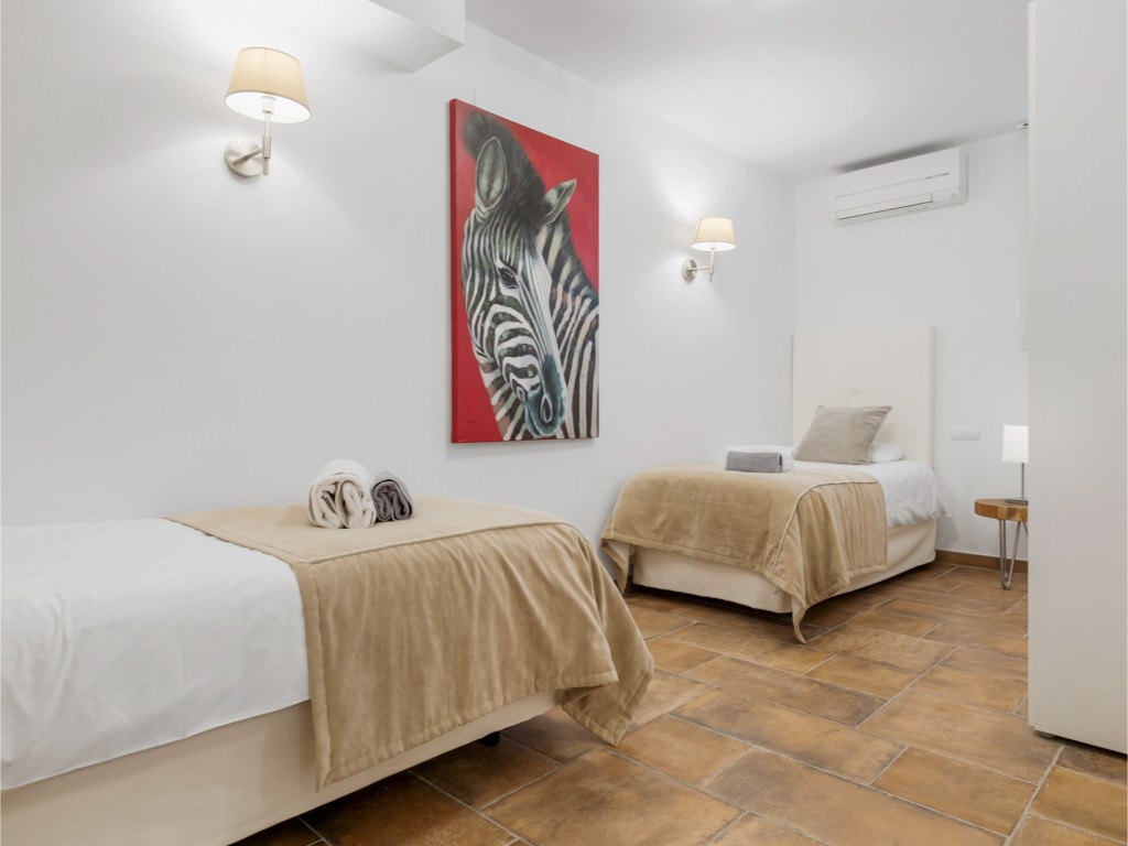 La Perla de La Heredia 5 bedroom house (13)