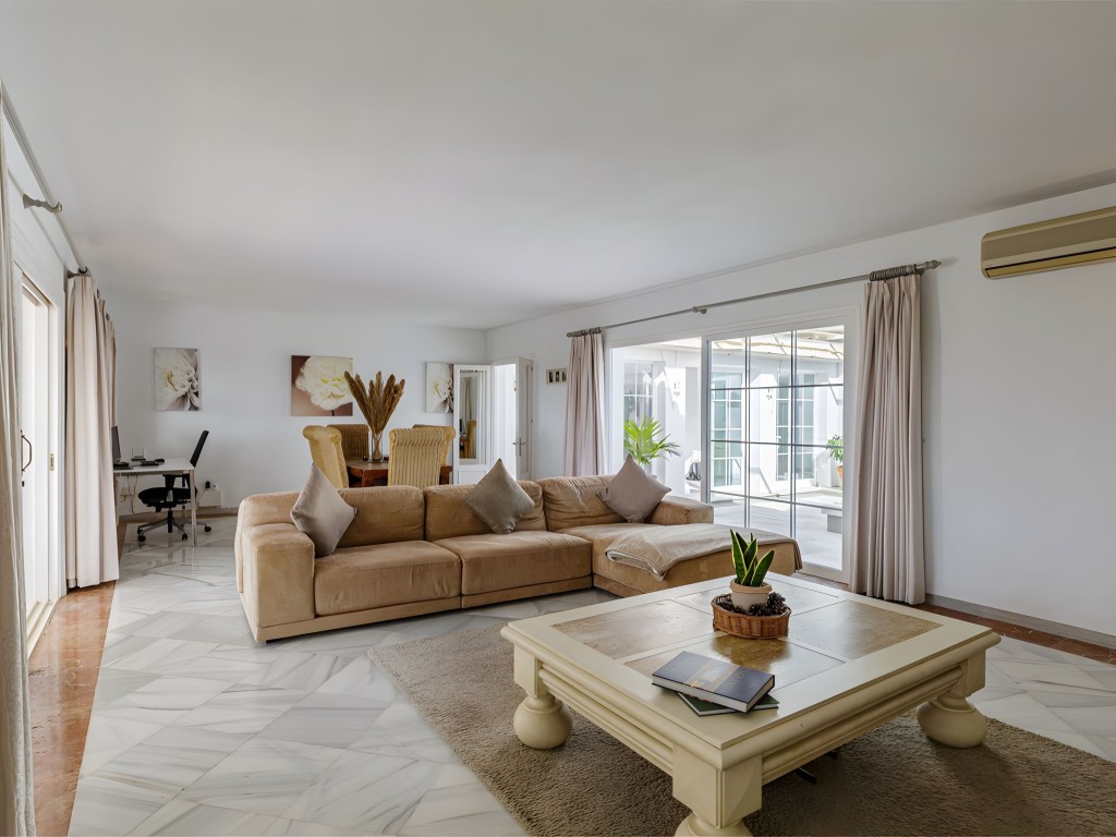 El Paraiso Alto villa for sale (6)