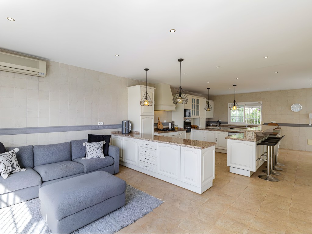 El Paraiso Alto villa for sale (7)