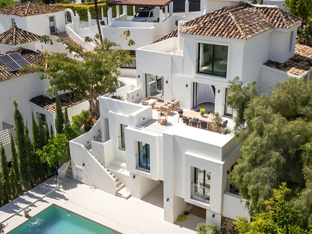 Los Naranjos Hill Club, renovated villa for sale (4)