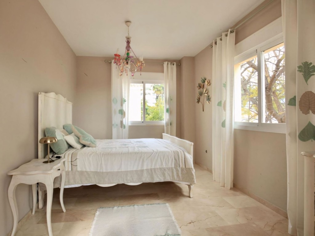 Guadalmina Alta Villa (11)