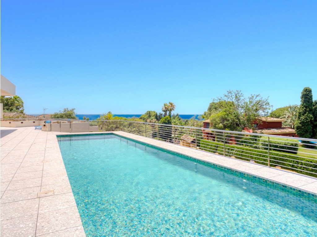 Luxury Elviria Villa (45)