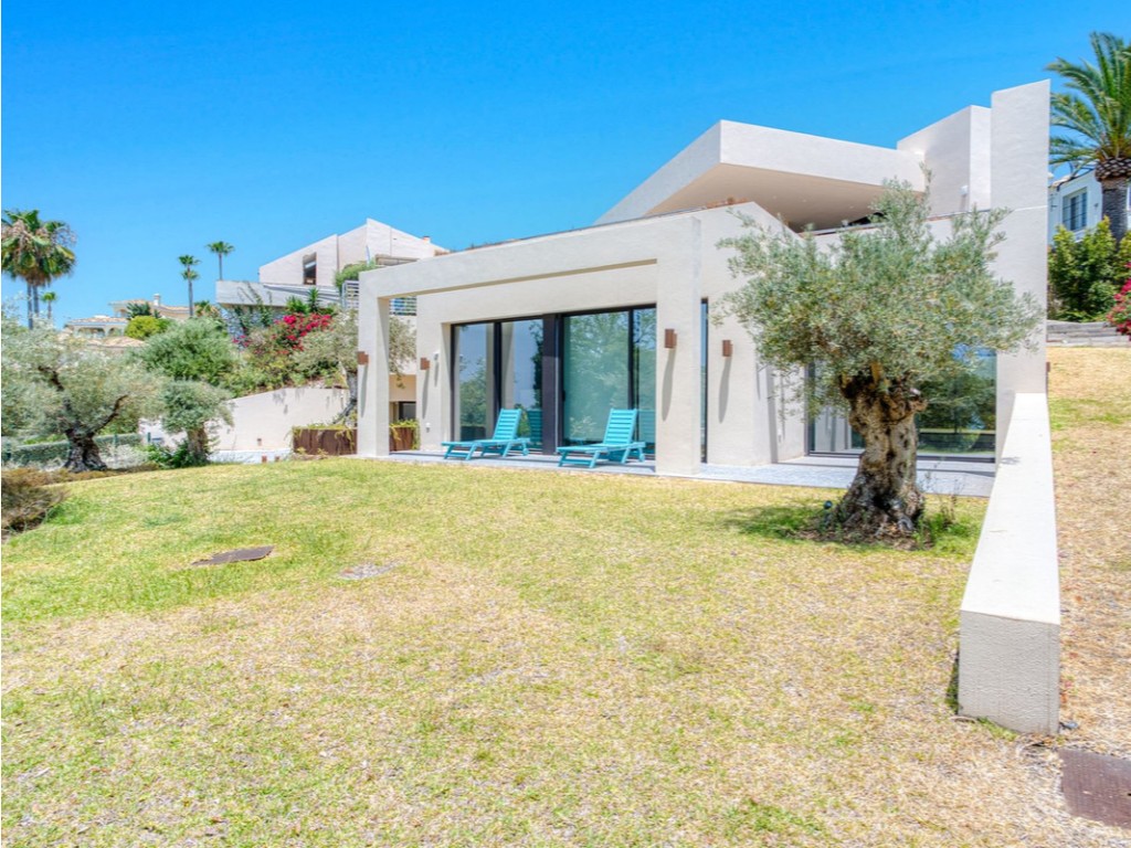 Luxury Elviria Villa (23)