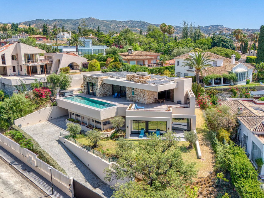 Luxury Elviria Villa (21)