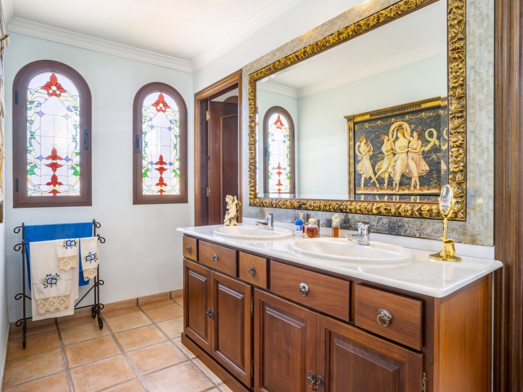 Guadalmina family villa (17)