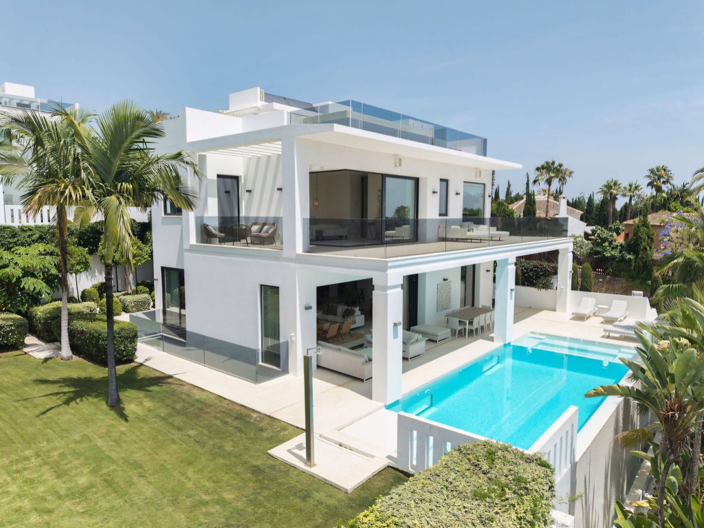 Nagueles Luxury Villa (7)