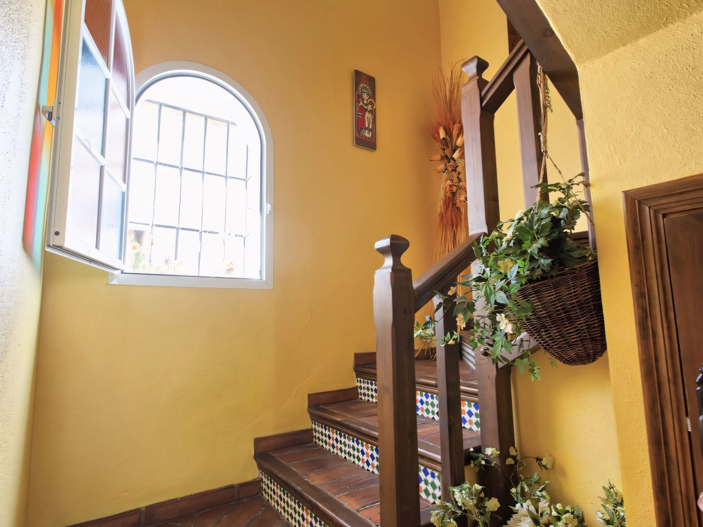 Benahavis Character Town Centre Townhouse (19)