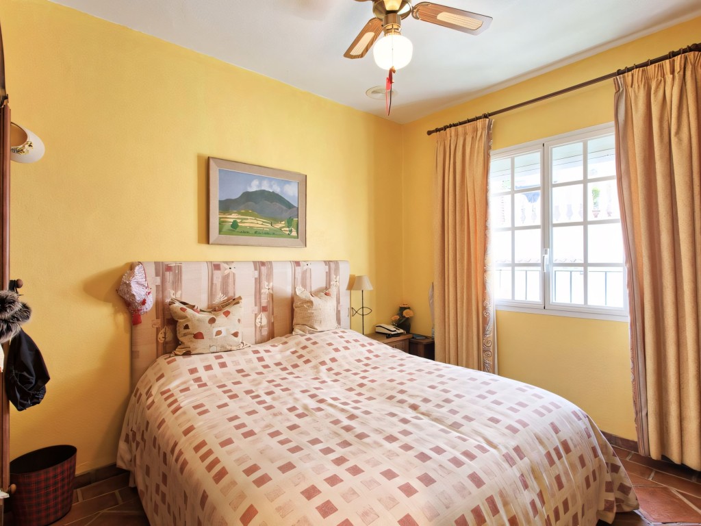 Benahavis Character Town Centre Townhouse (23)