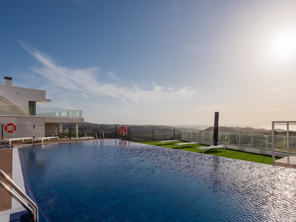 One residences pool Calanova Golf