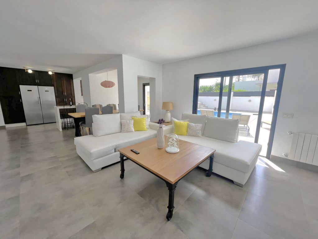 San Pedro Villa For Sale (31)