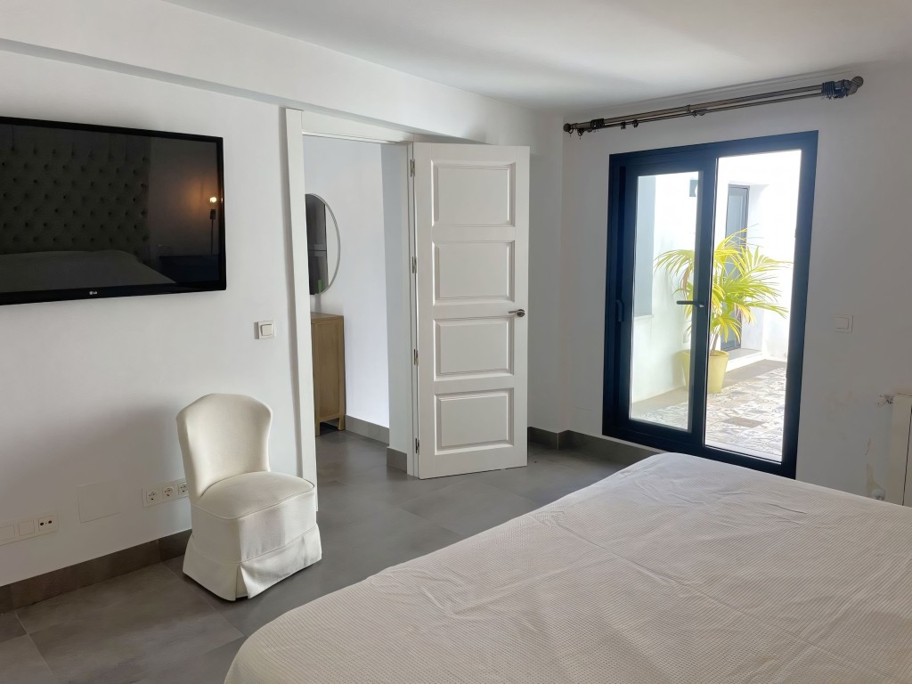 San Pedro Villa For Sale (42)