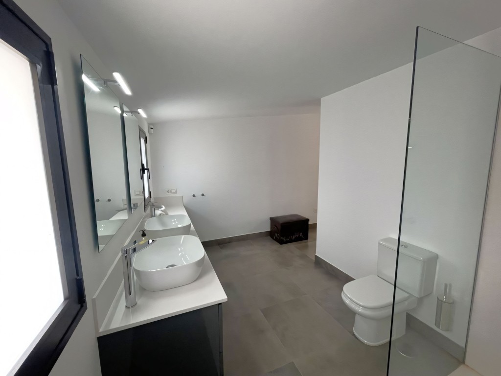 San Pedro Villa For Sale (46)