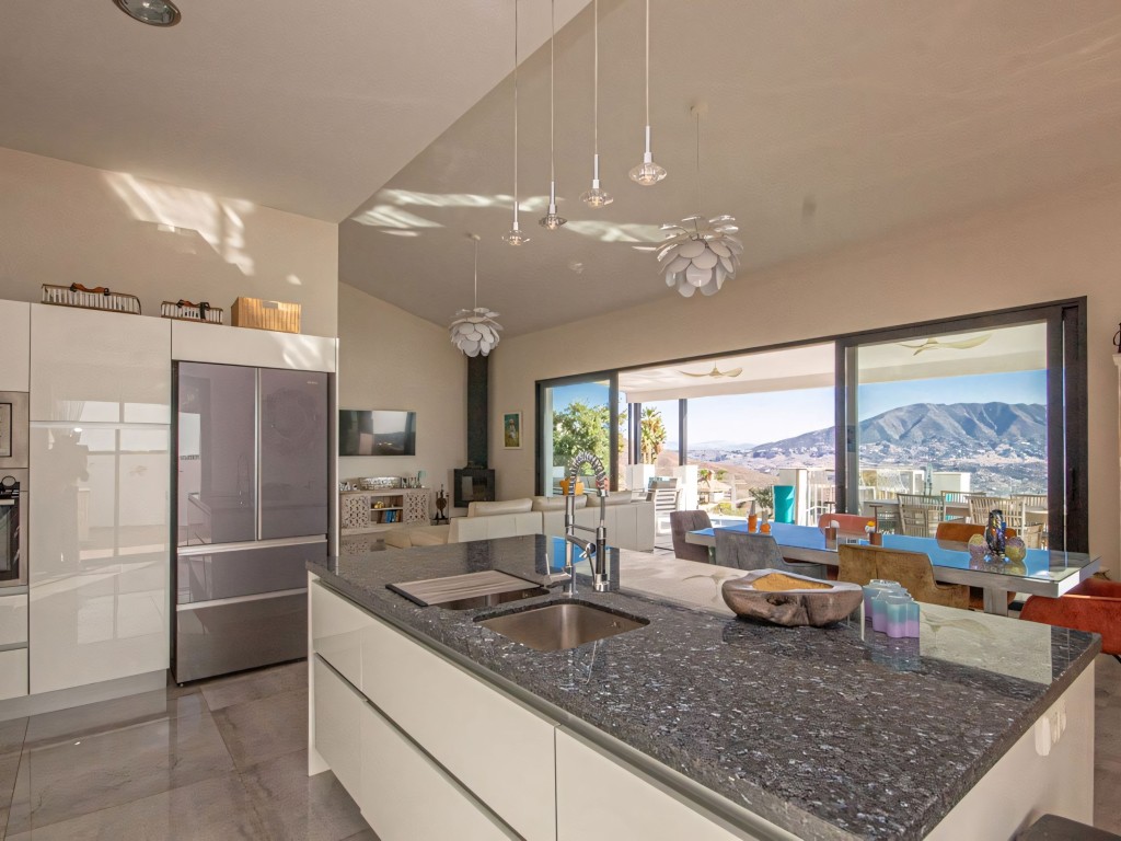 La Mairena villa for sale (39)