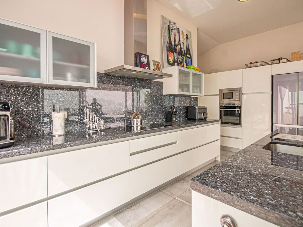 La Mairena villa for sale (23)