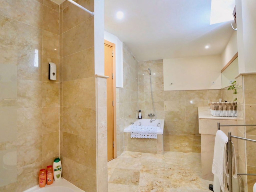 Alto de Los Monteros Penthouse (13)