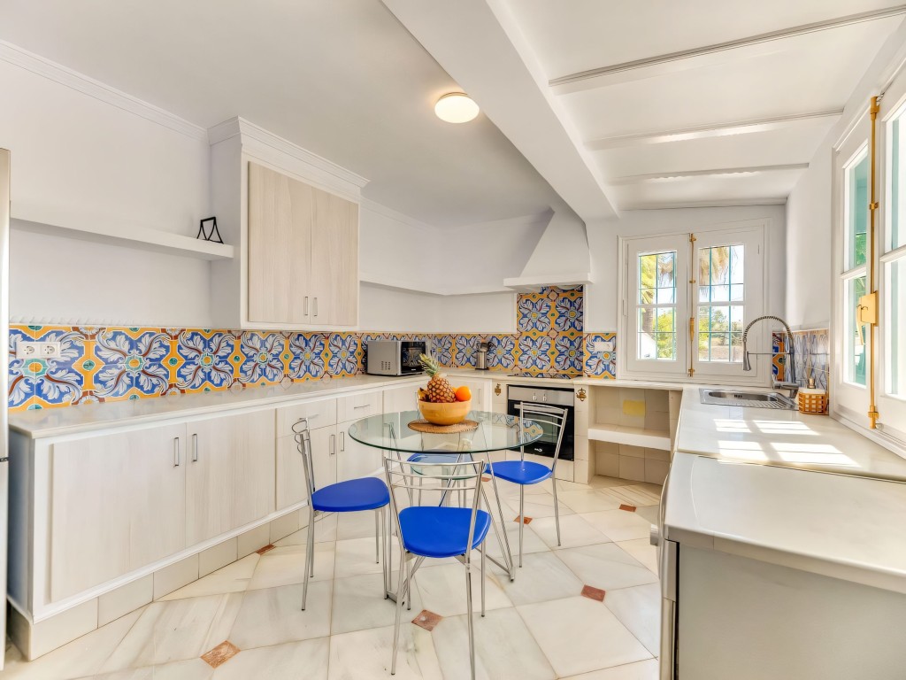 Nueva Andalucia Villa (15)