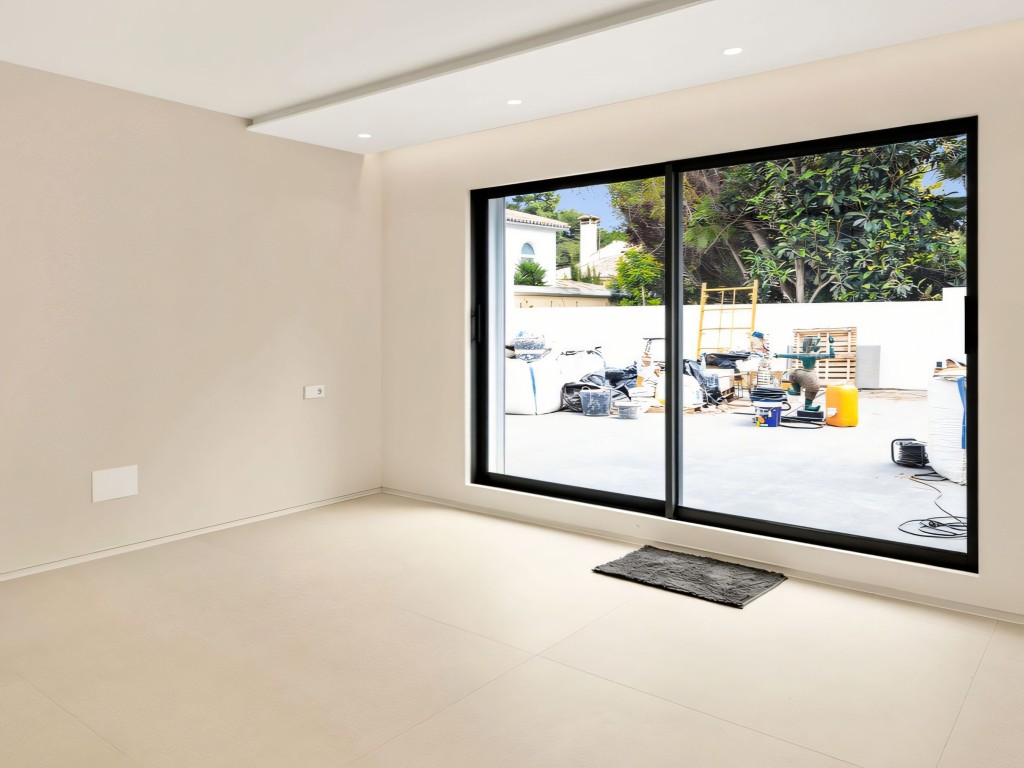 Contemporary Guadalmina Villa (27)