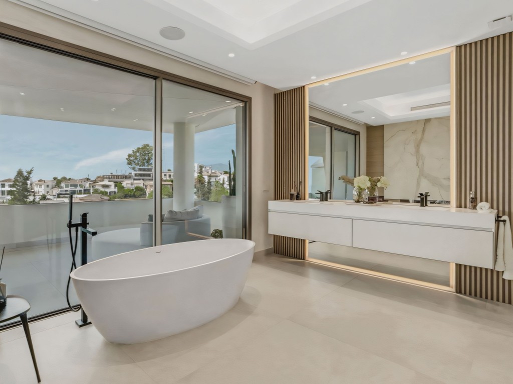 Celeste Nueva Andalucia (33)