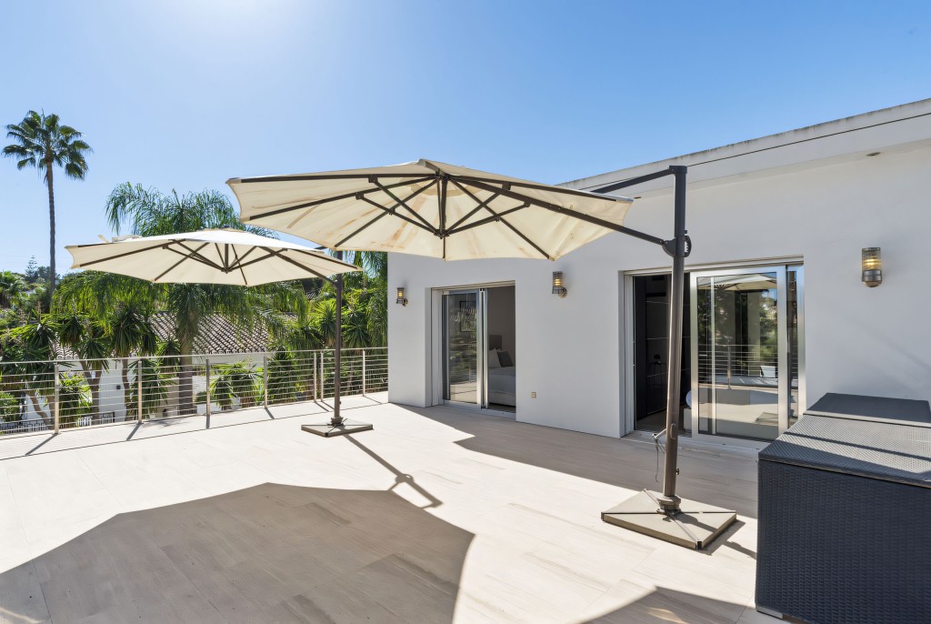 30-5e8634ec9576c9ad4825a6dec5b5d375