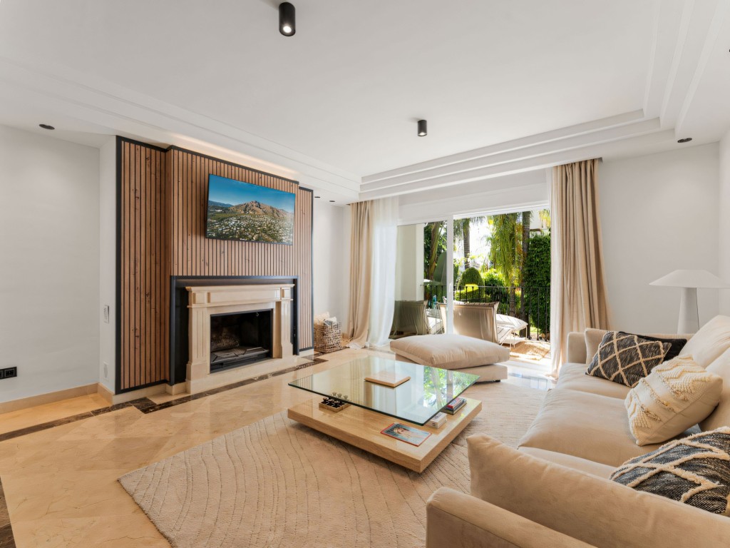 Montebello Hills, Sierra Blanca (18)