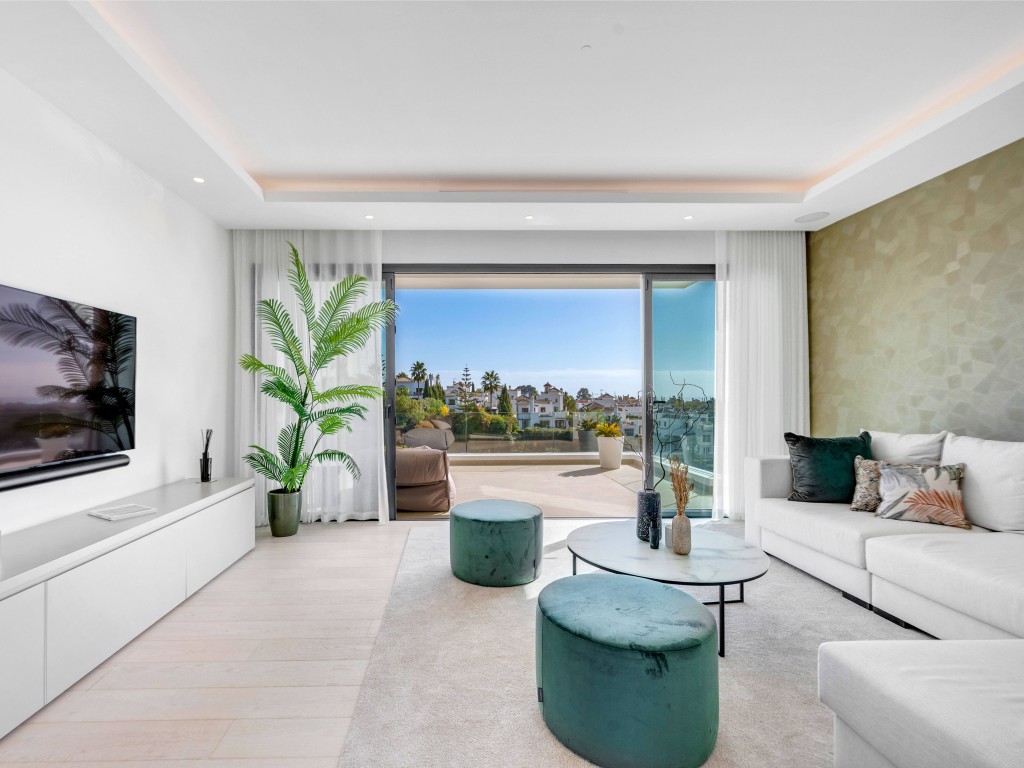 Contemporary Villa 1  La Resina (2)