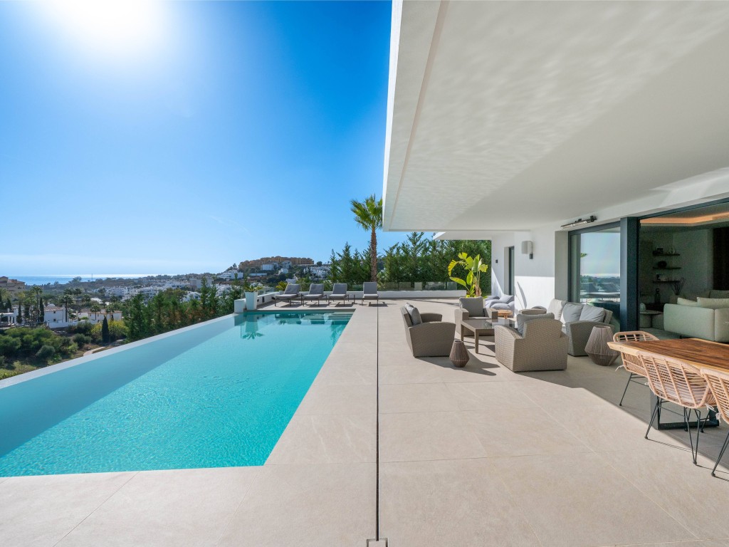 Contemporary Villa 1  La Resina (7)