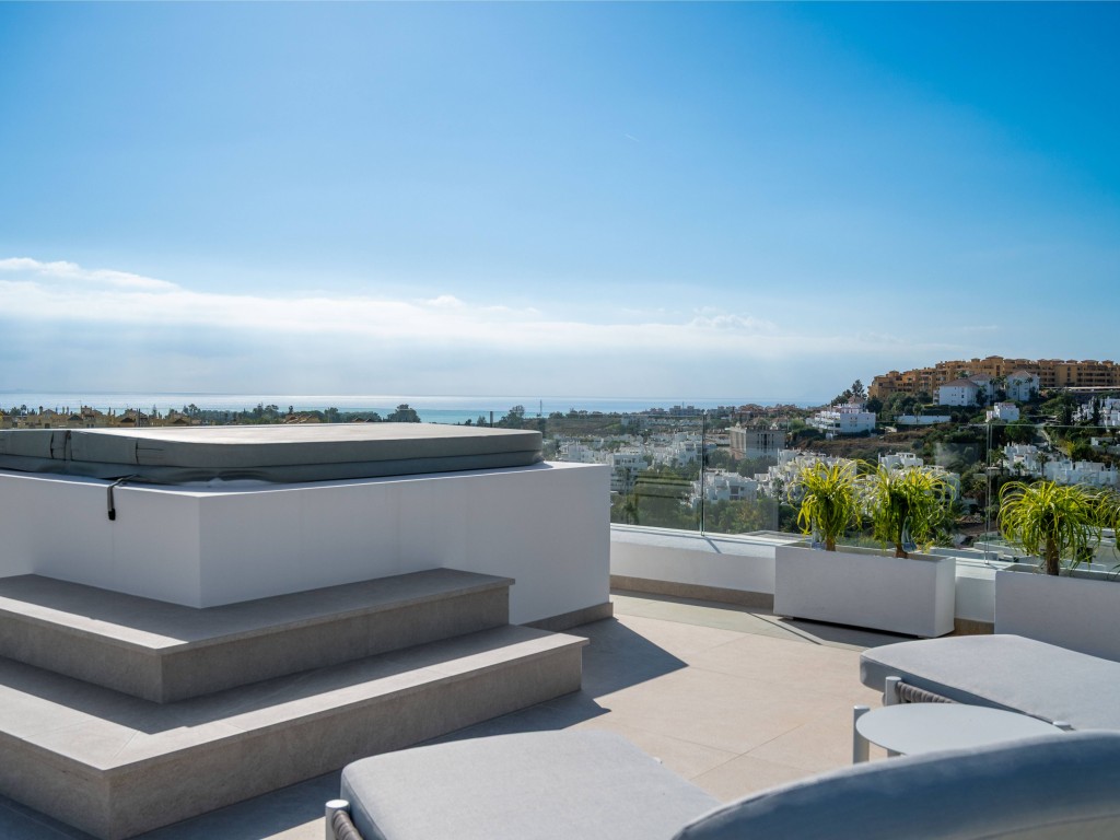 Contemporary Villa 1  La Resina (15)