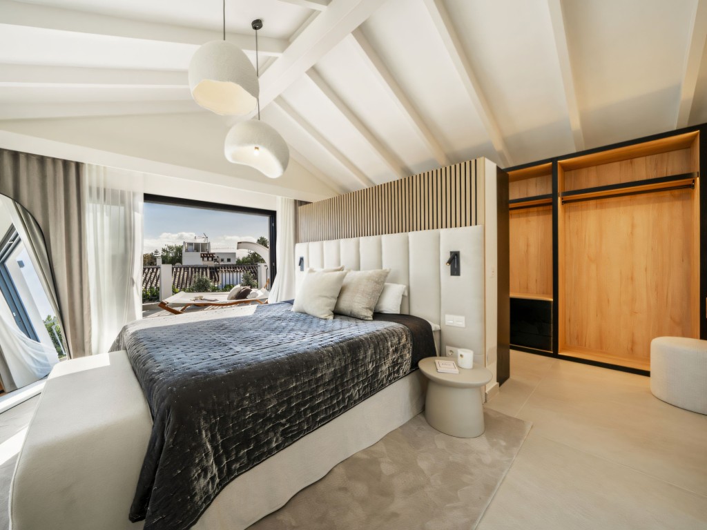 San Pedro beachside villa (31)