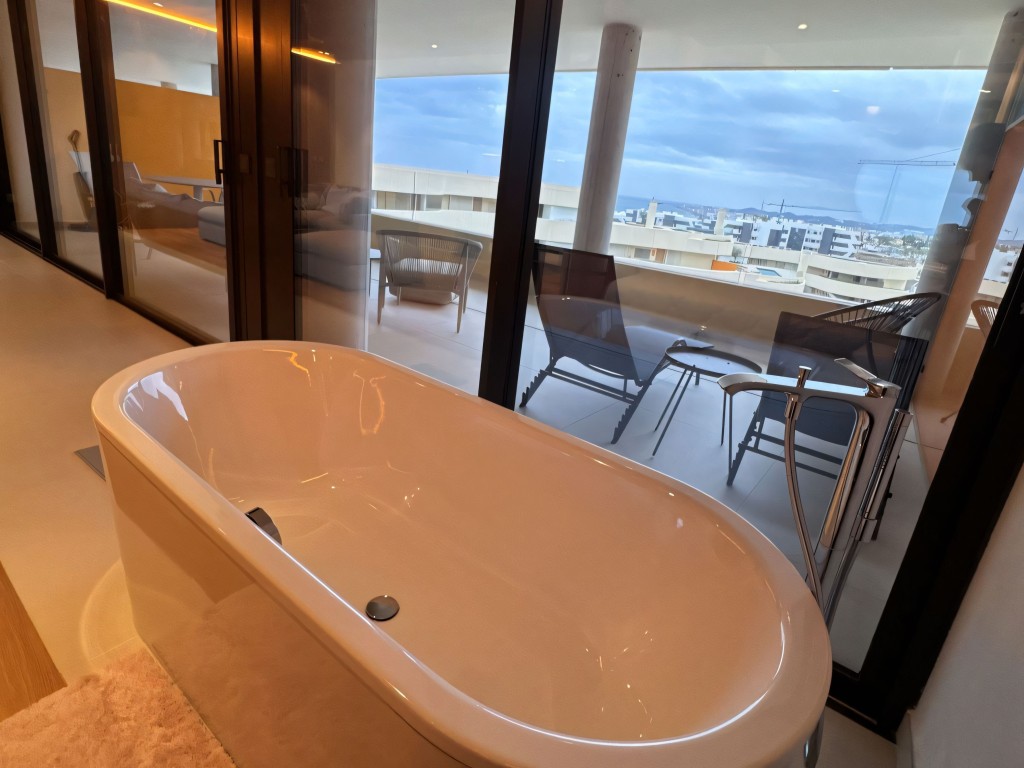 Higuer&oacute;n South Residences (2)