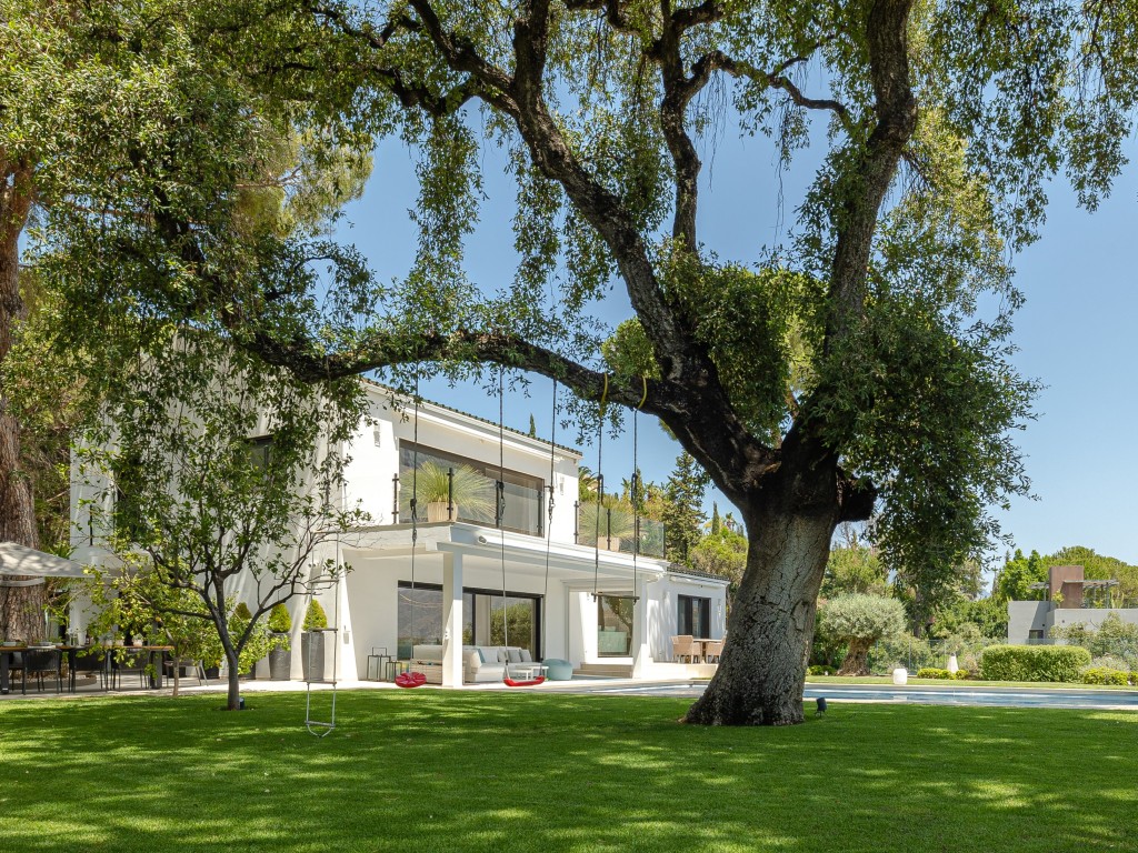 El Madro&ntilde;al villa