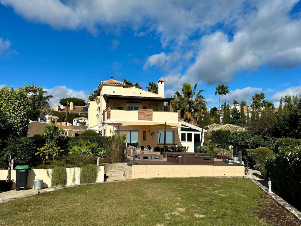 Las Lomas Estepona Villa (10)